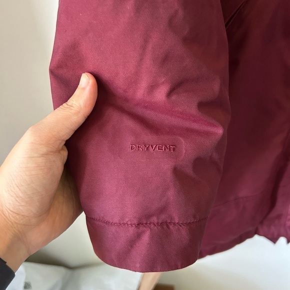 The  North Face Dry Vent Burgundy Long Winter Coat - Picture 3 of 6